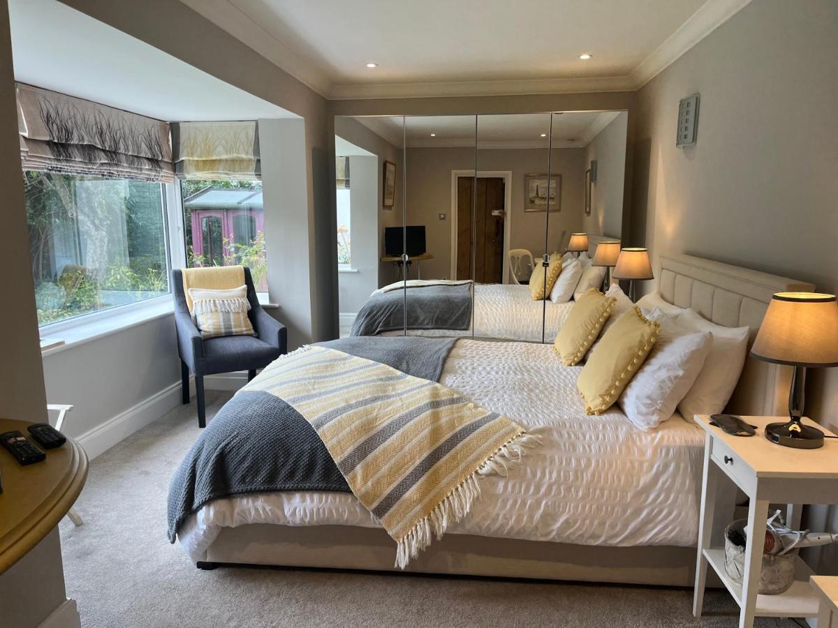 The Garden Suite Harrogate Bagian luar foto